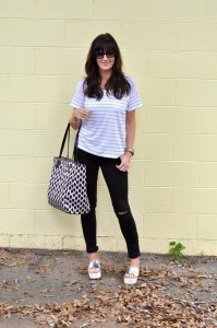 how-to-dress-up-a-casual-tee