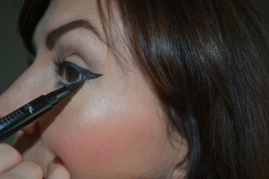 how-to-wing-liner